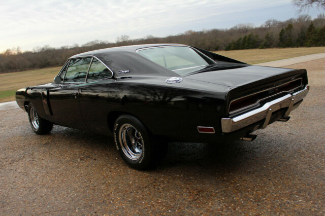 Dodge Charger 1970 image number 29