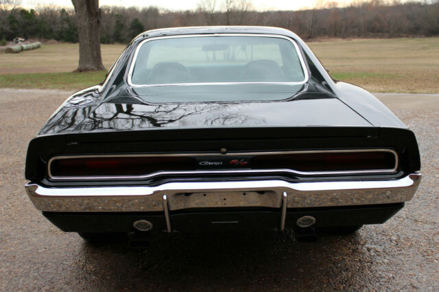 Dodge Charger 1970 image number 30