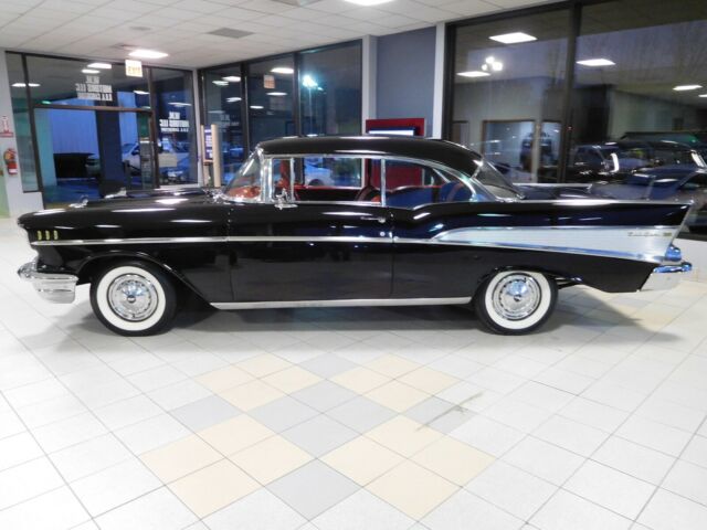 Chevrolet Bel Air/150/210 1957 image number 24