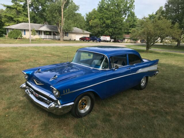 Chevrolet Bel Air/150/210 1957 image number 0