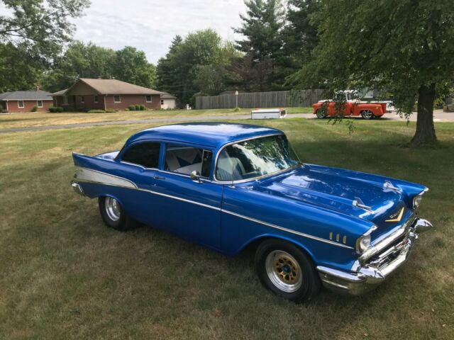 Chevrolet Bel Air/150/210 1957 image number 1