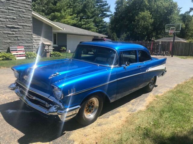 Chevrolet Bel Air/150/210 1957 image number 28