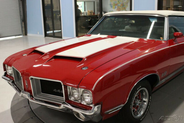 Oldsmobile Cutlass 1971 image number 32