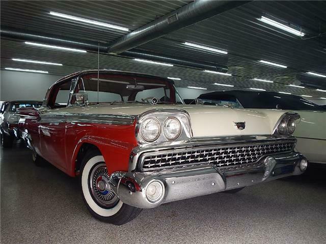 FORD FAIRLANE 500 SKYLINER 1959 image number 27