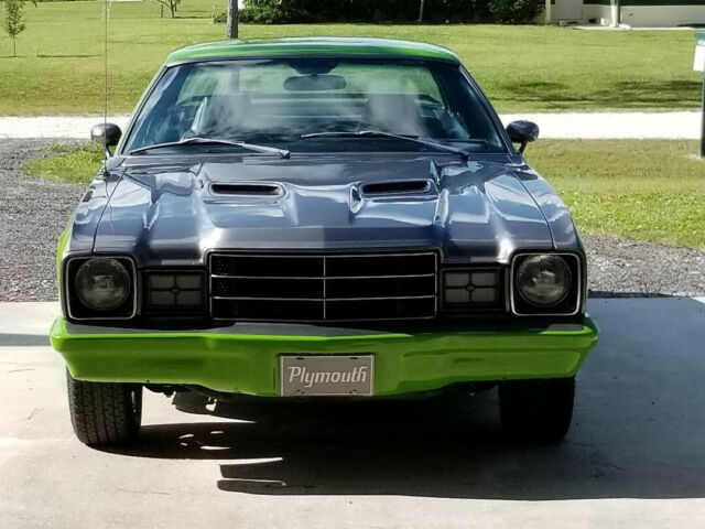 Plymouth Road Runner 1976 image number 24