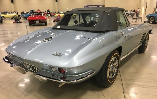 Chevrolet Corvette 1966 image number 16