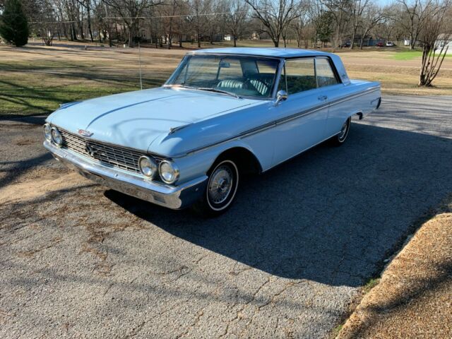 Ford Galaxie 1962 image number 0