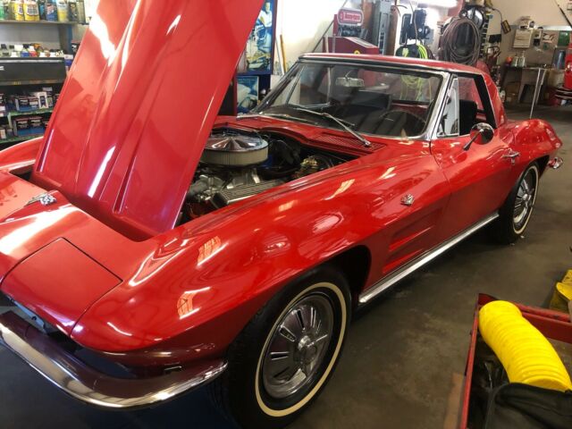 Chevrolet Corvette 1964 image number 0