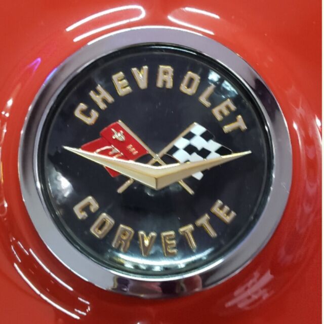 Chevrolet Corvette 1962 image number 18