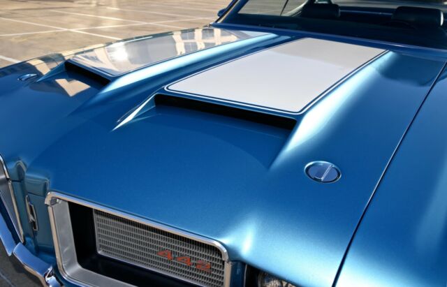 Oldsmobile 442 1972 image number 29