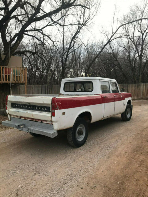 International Harvester Travelette 1975 image number 0