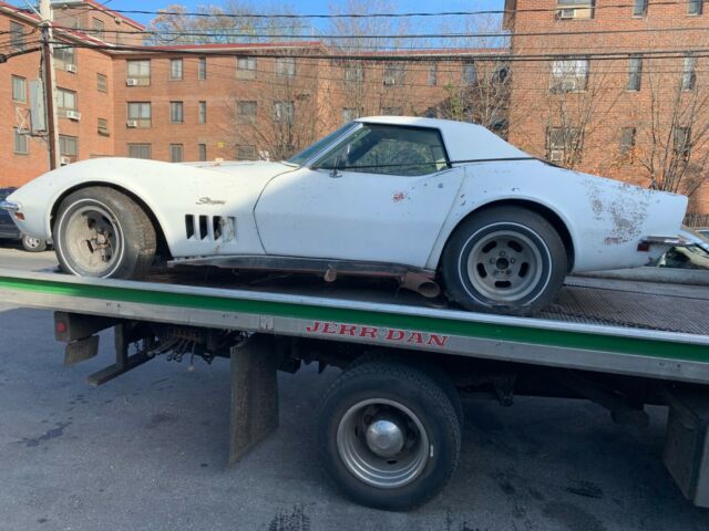 Chevrolet Corvette 1969 image number 0