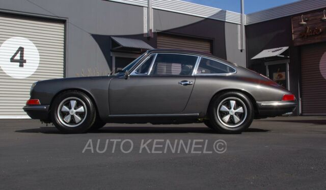 Porsche 912 1968 image number 17