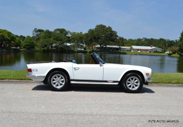 Triumph TR6 1974 image number 30