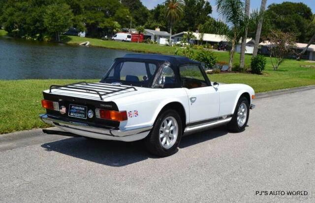 Triumph TR6 1974 image number 33