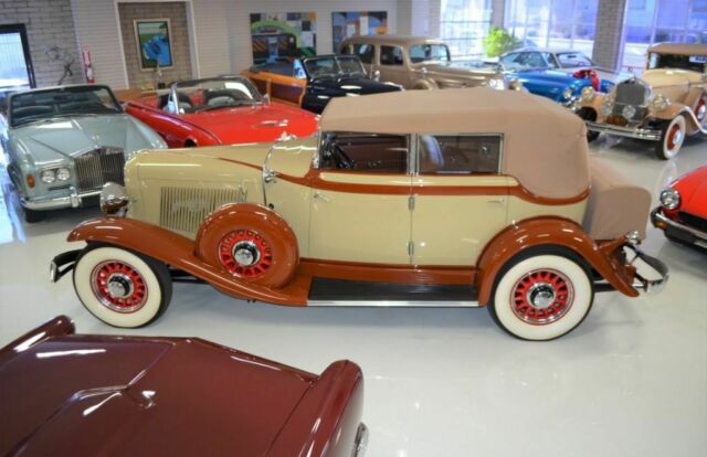 Cord Model 8-105 Convertible Sedan 1933 image number 27