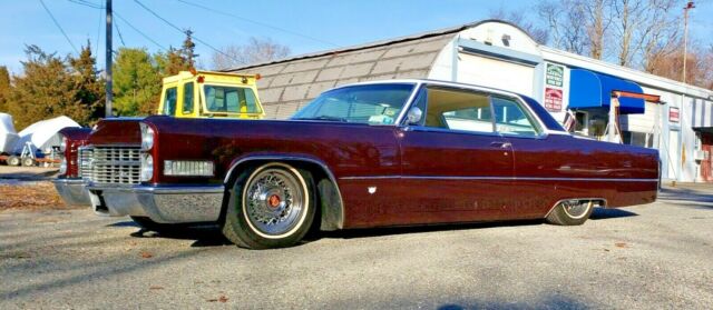 Cadillac DeVille 1966 image number 0