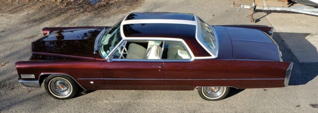 Cadillac DeVille 1966 image number 2