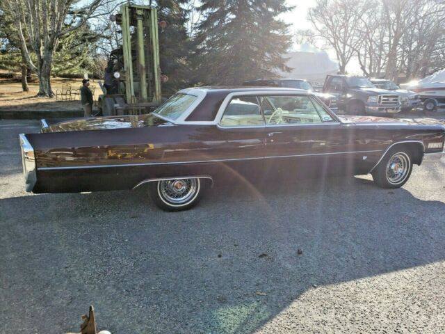 Cadillac DeVille 1966 image number 29