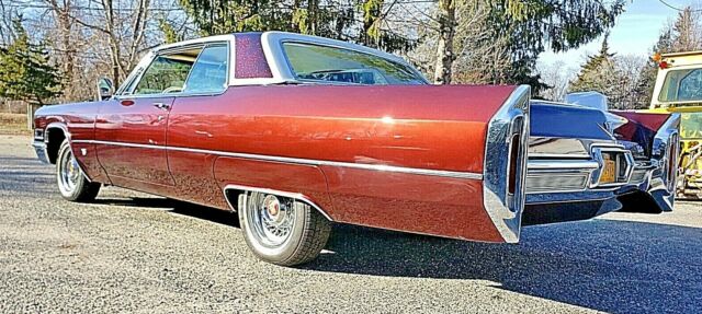 Cadillac DeVille 1966 image number 32