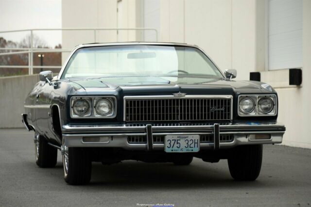 Chevrolet Caprice 1975 image number 12