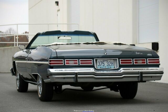 Chevrolet Caprice 1975 image number 32