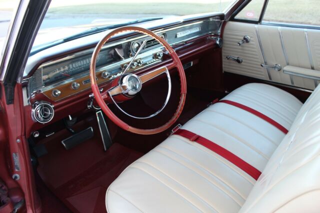 Pontiac Bonneville 1964 image number 12