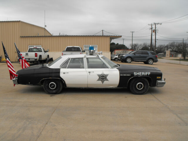 Buick LeSabre 1976 image number 24