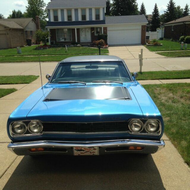 Plymouth Road Runner 1968 image number 10