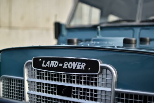 Land Rover Series III 1974 image number 9