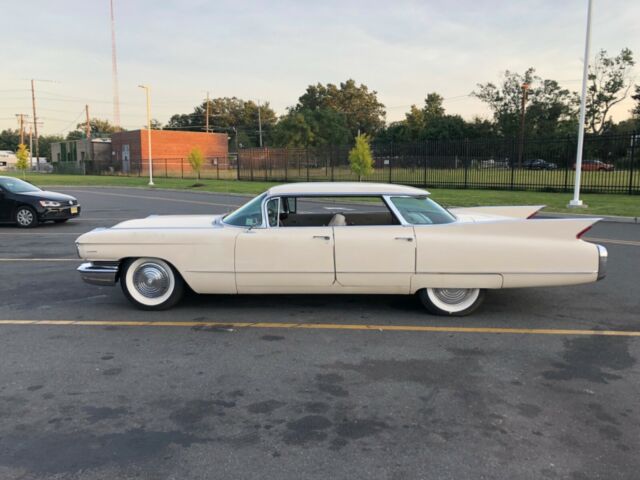 Cadillac DeVille 1960 image number 21