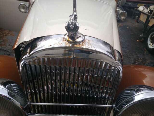 Buick Series 60 1931 image number 13