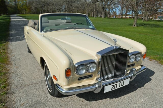 Rolls-Royce Corniche 1972 image number 26