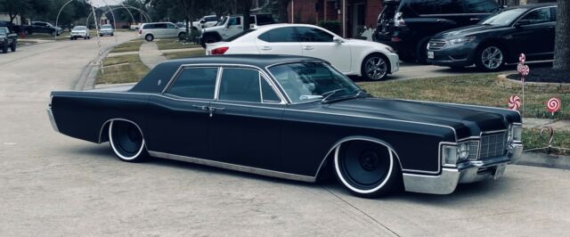 Lincoln Continental 1969 image number 16