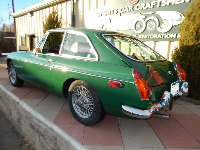 MG MGB 1973 image number 11