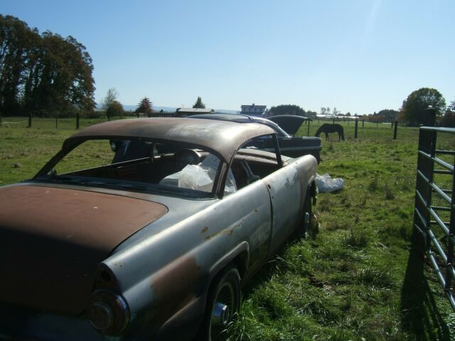 Ford Fairlane 1956 image number 44