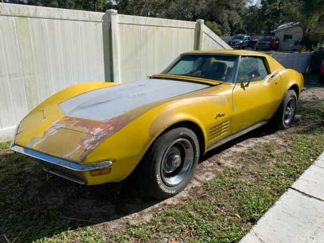 Chevrolet Corvette 1972 image number 14