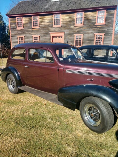 Pontiac Silver Streak 1937 image number 1