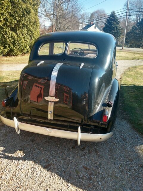 Pontiac Silver Streak 1937 image number 12