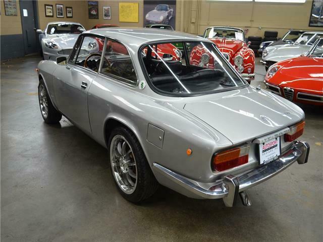 Alfa Romeo GTV 1974 image number 16