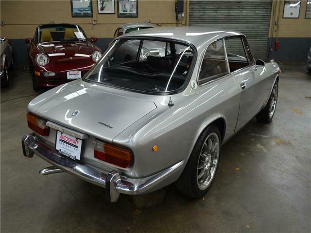 Alfa Romeo GTV 1974 image number 7