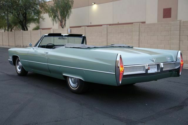 Cadillac DeVille 1967 image number 31