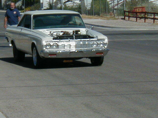 Plymouth Fury 1964 image number 17