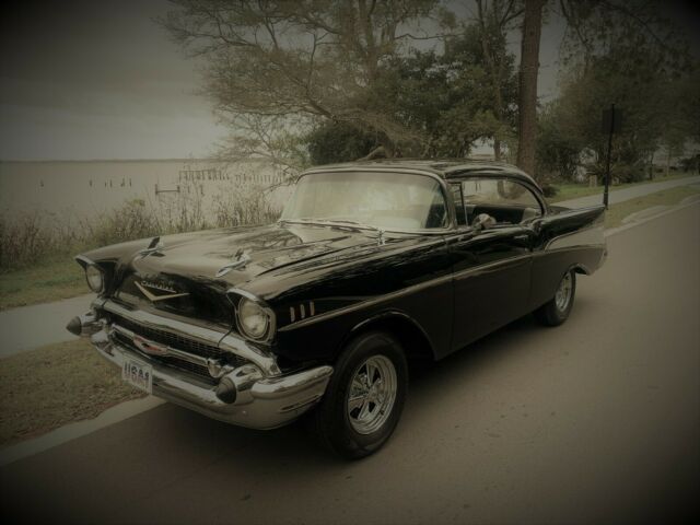 Chevrolet Bel Air/150/210 1957 image number 20