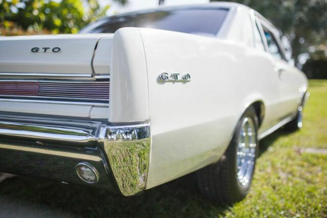 Pontiac GTO 1964 image number 21