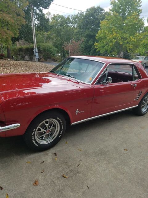 Ford Mustang 1966 image number 14