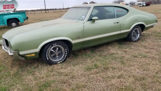 Oldsmobile Cutlass 1972 image number 0