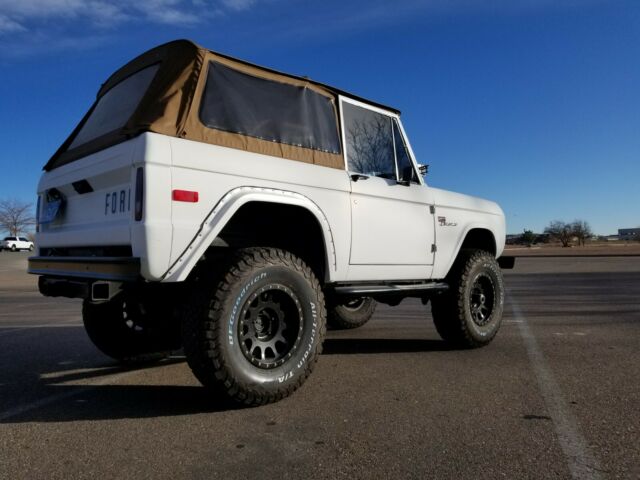 Ford Bronco 1976 image number 1