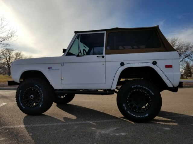 Ford Bronco 1976 image number 32