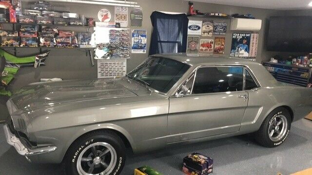 Ford Mustang 1965 image number 44